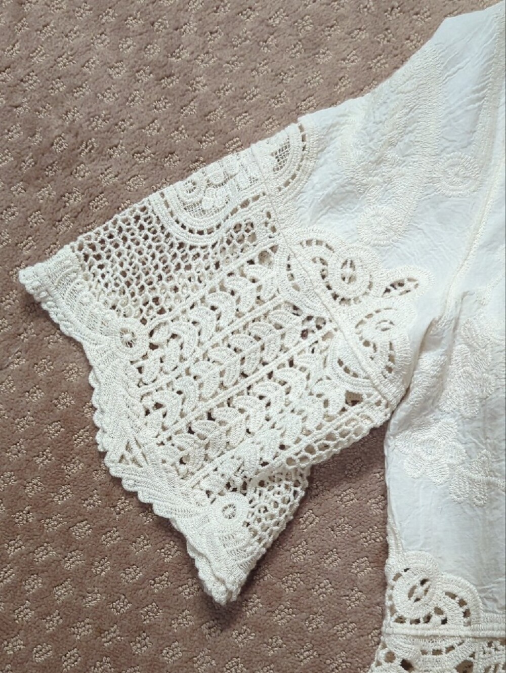 Democracy Cream Crochet Lace Peplum Blouse - Picture 3 of 4